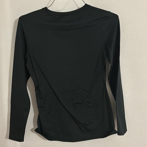 Under armor long sleeve shirt - Picture 3 of 3